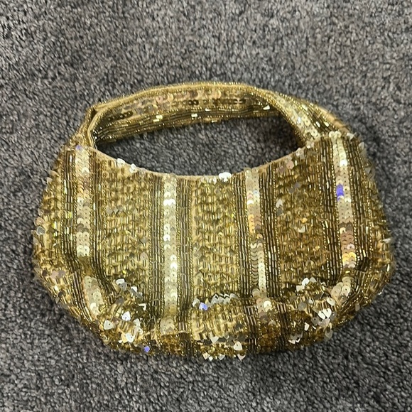 tjmaxx Handbags - Gold Sequin Women's Bag TJMAXX Beaded Bag